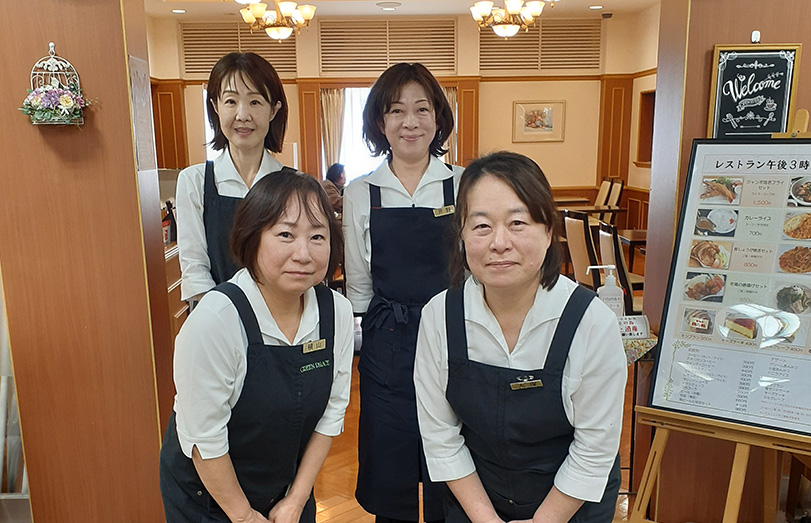 お客様に満足して頂ける料理・サービスを提供いたします。